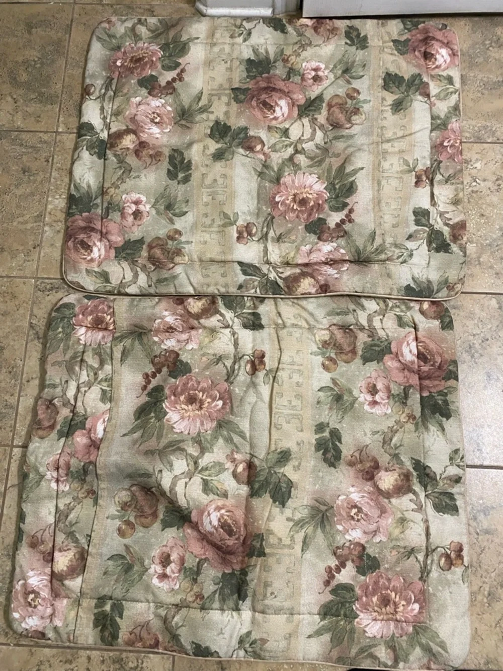 Vintage Croscill USA Made Floral Rose Print 2 Cottagecore Standard Pillow Shams